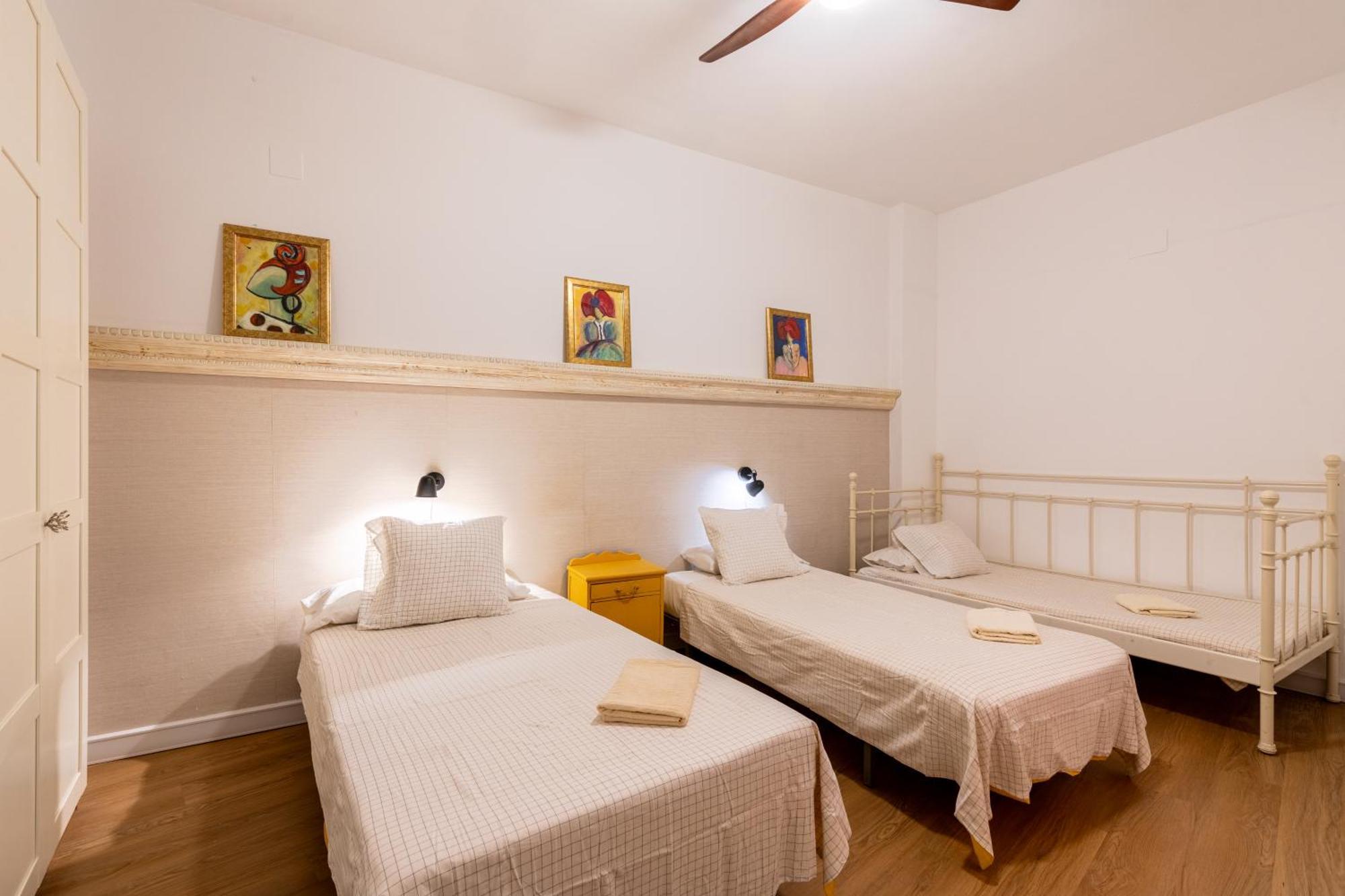 House Sevillana Parking Exterior foto